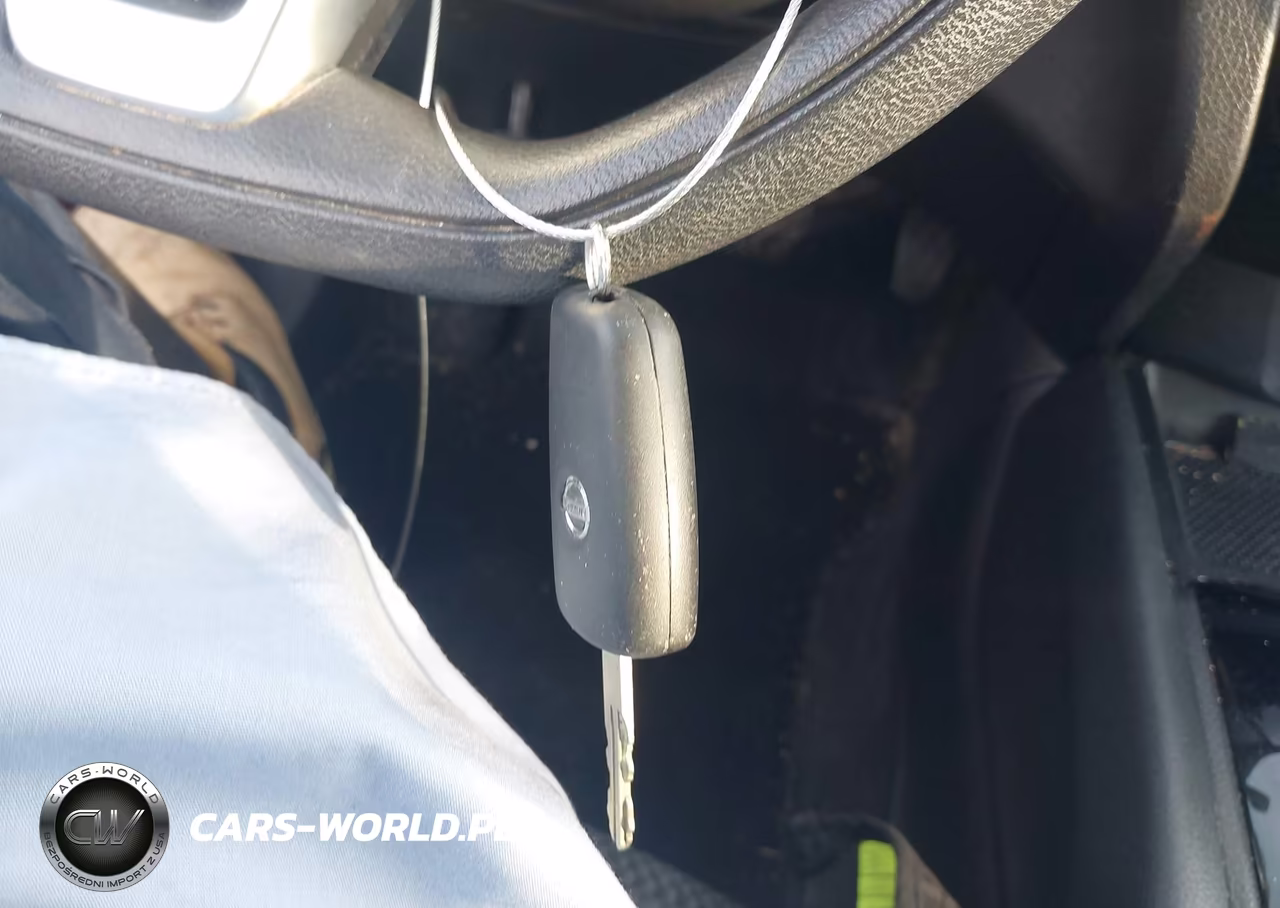 2019 Nissan Rogue Sport S VIN:JN1BJ1CP2KW225608 - 11
