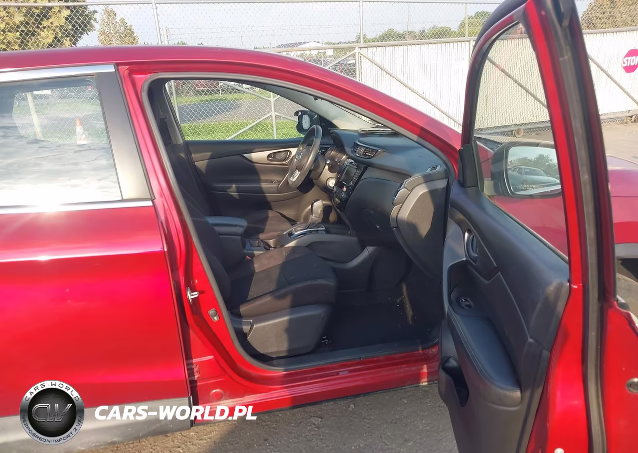 2019 Nissan Rogue Sport S VIN:JN1BJ1CP2KW225608 - 5
