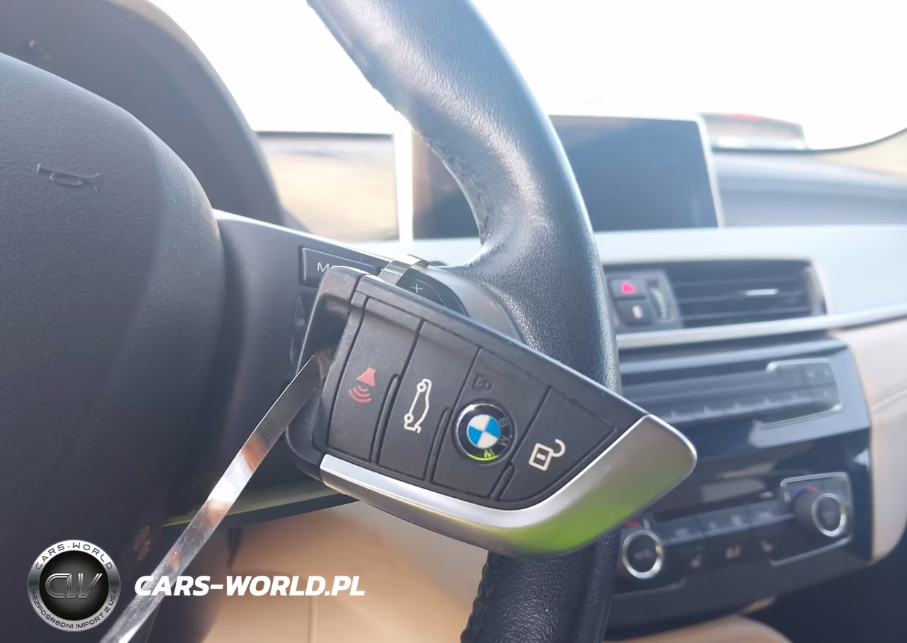 2020 BMW X1 xDrive28I VIN:WBXJG9C08L3L91176 - 11