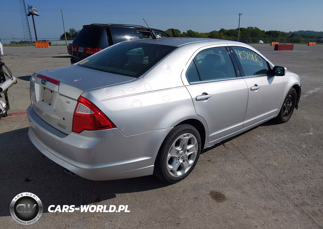 2011 Ford Fusion Se VIN:3FAHP0HA6BR144141 - 4