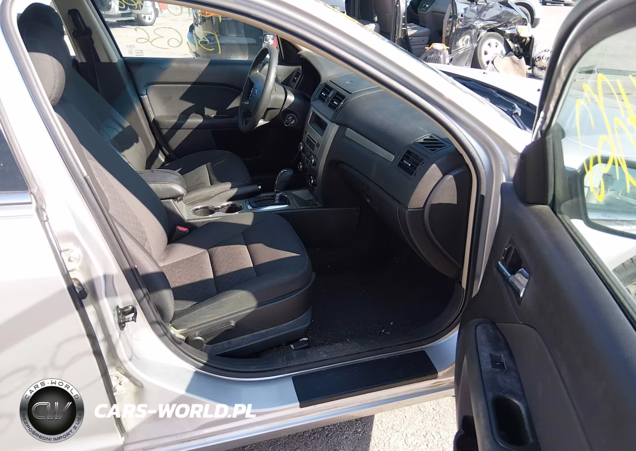 2011 Ford Fusion Se VIN:3FAHP0HA6BR144141 - 5