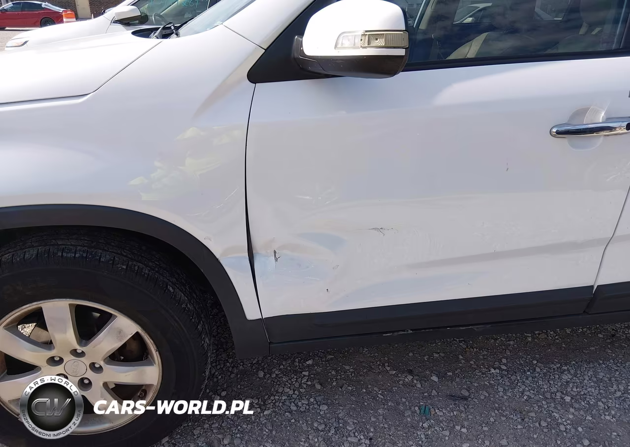 2011 Kia Sorento Lx VIN:5XYKT3A13BG080769 - 6