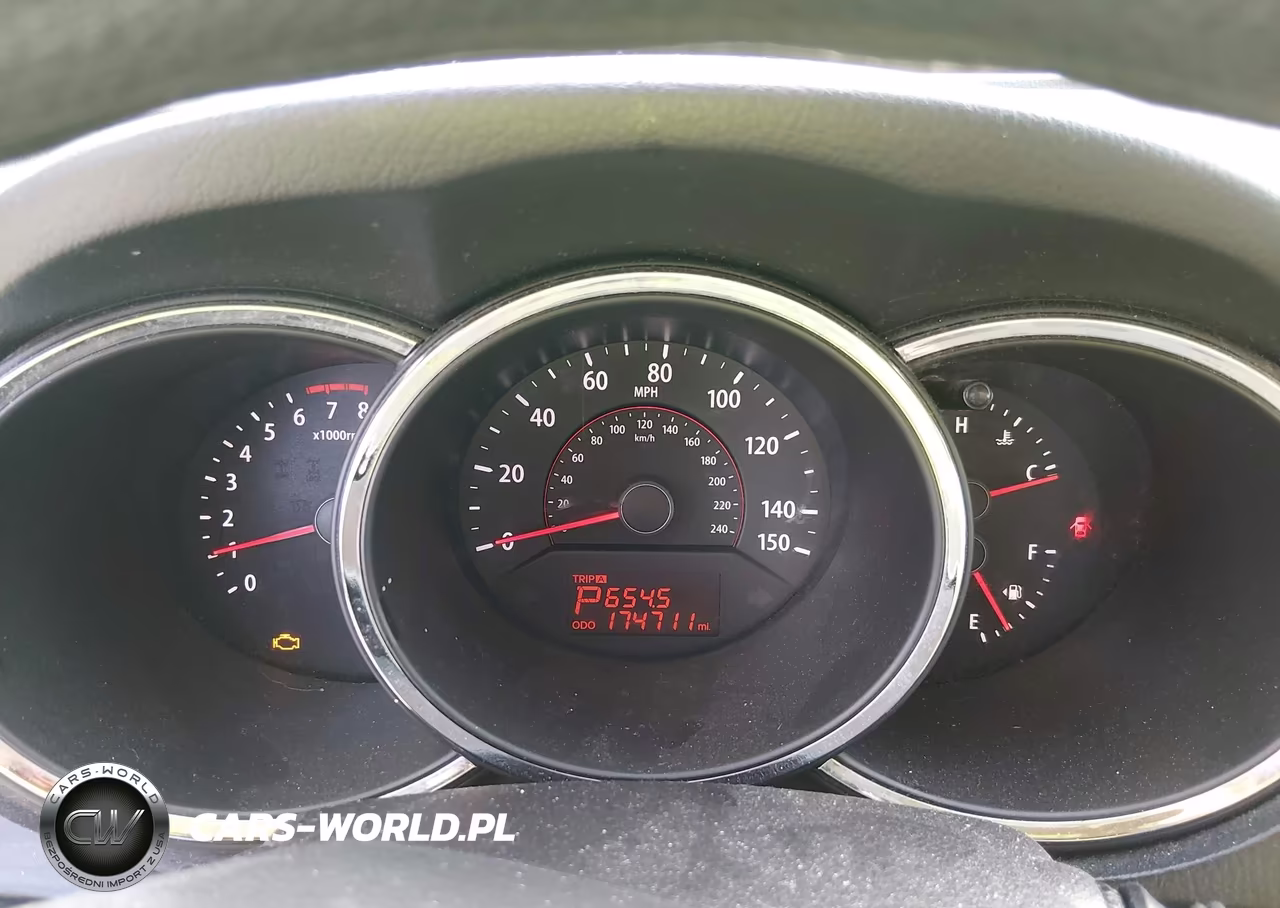 2011 Kia Sorento Lx VIN:5XYKT3A13BG080769 - 7