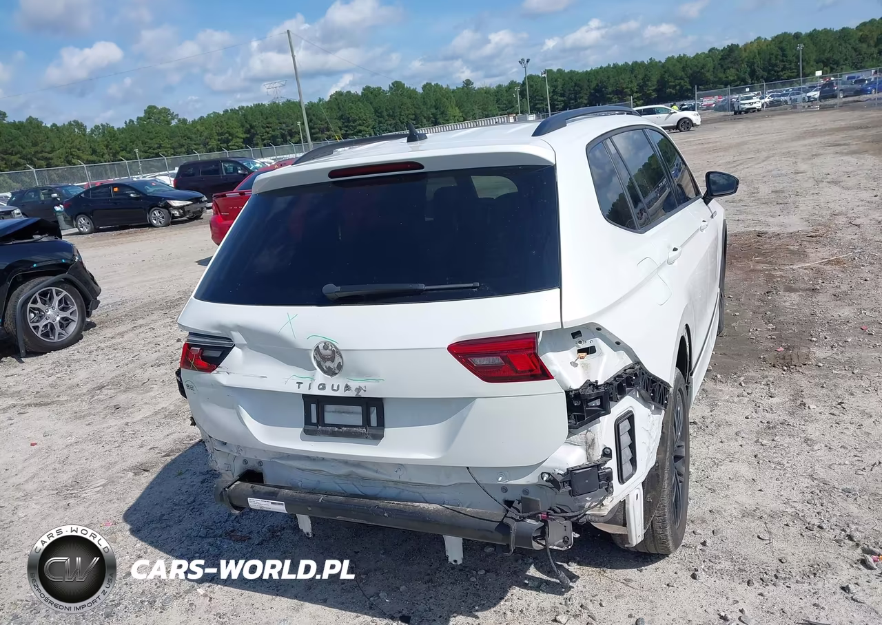 2022 Volkswagen Tiguan 2.0T Se R-Line Black VIN:3VVCB7AX9NM062627 - 17