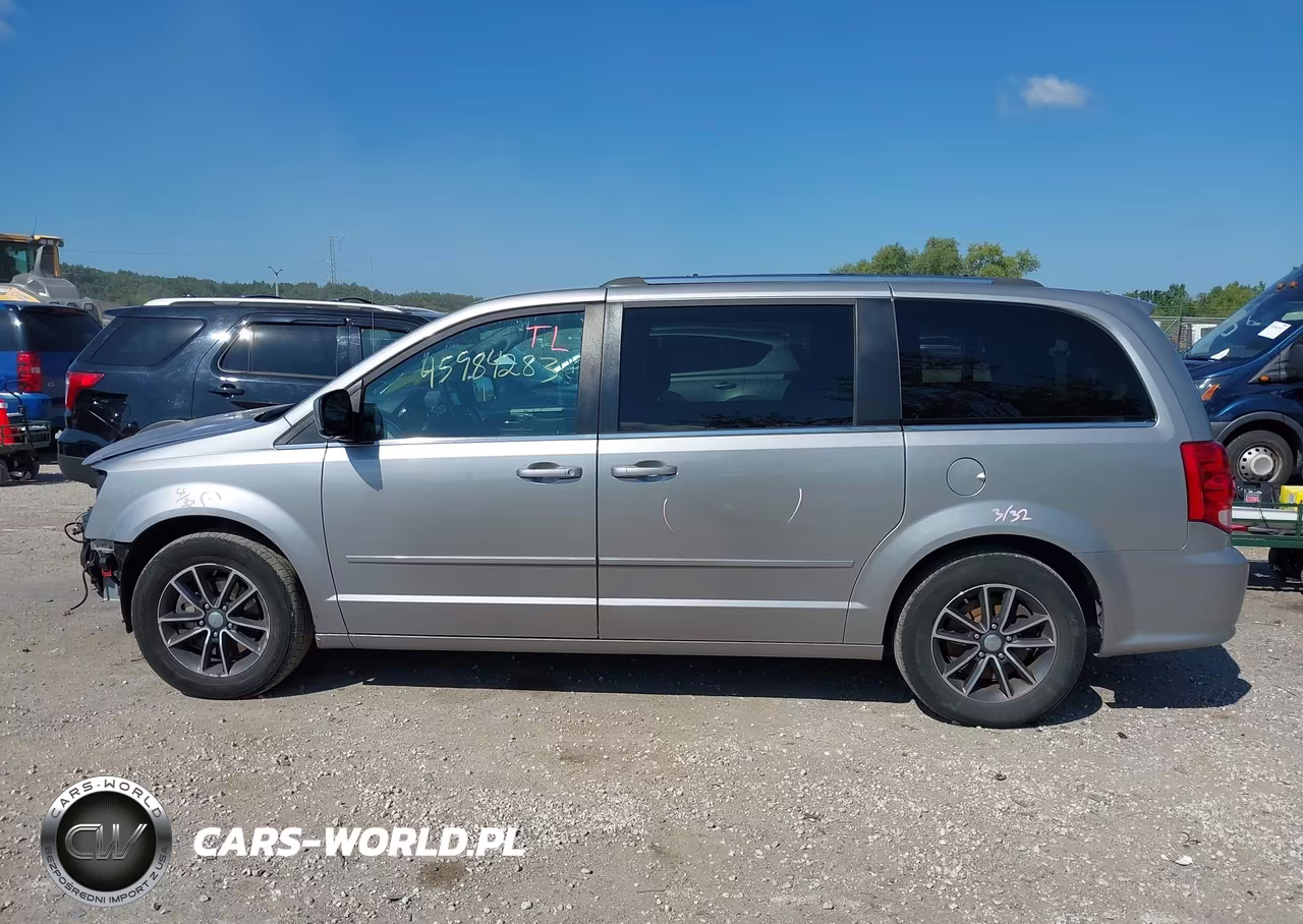 2017 Dodge Grand Caravan Sxt VIN:2C4RDGCG7HR637420 - 14