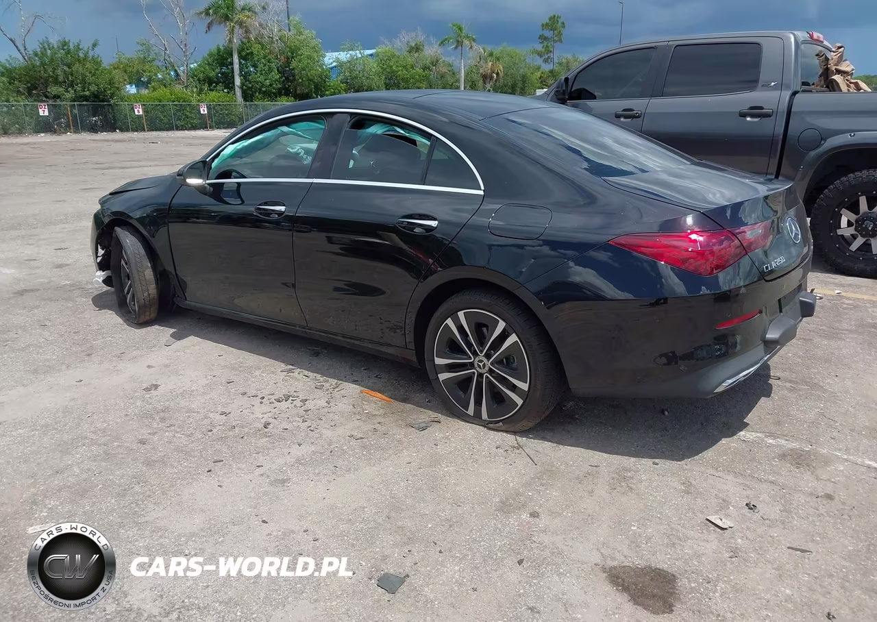2025 Mercedes-Benz Cla 250 Coupe VIN:W1K5J4GB2SN533836 - 3