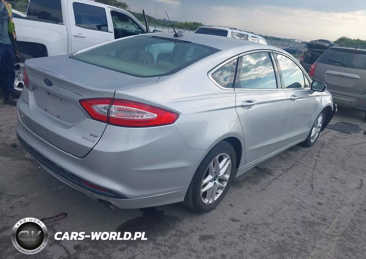 2013 Ford Fusion Se VIN:3FA6P0HR7DR260156 - 4