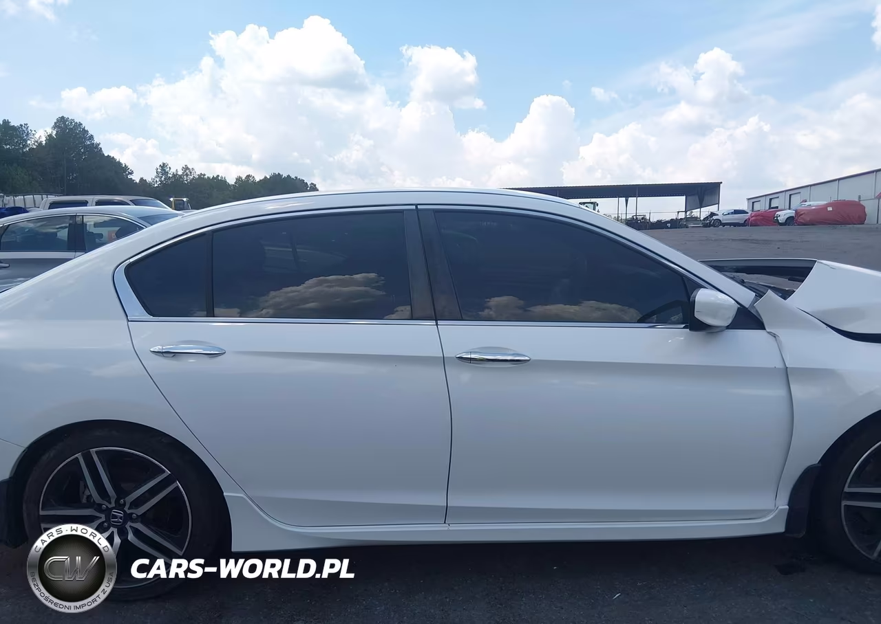 2016 Honda Accord Sport VIN:1HGCR2F57GA235275 - 13