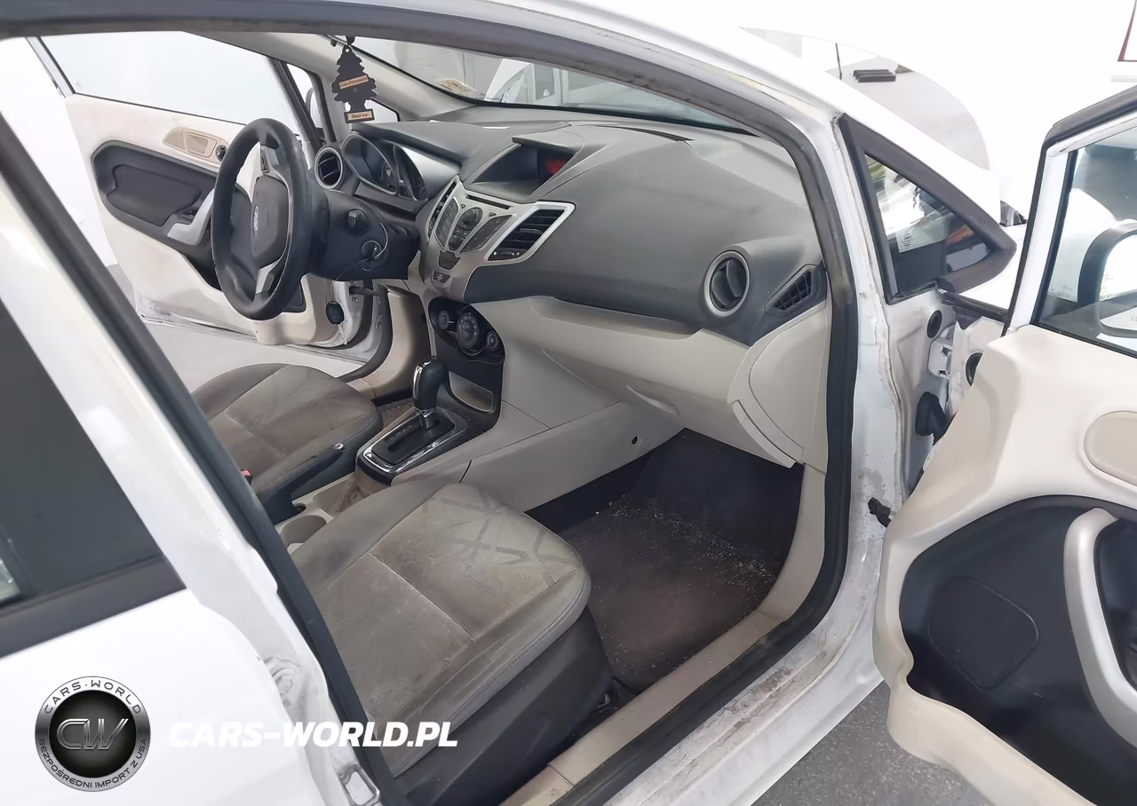 2011 Ford Fiesta Se VIN:3FADP4BJ2BM147579 - 5