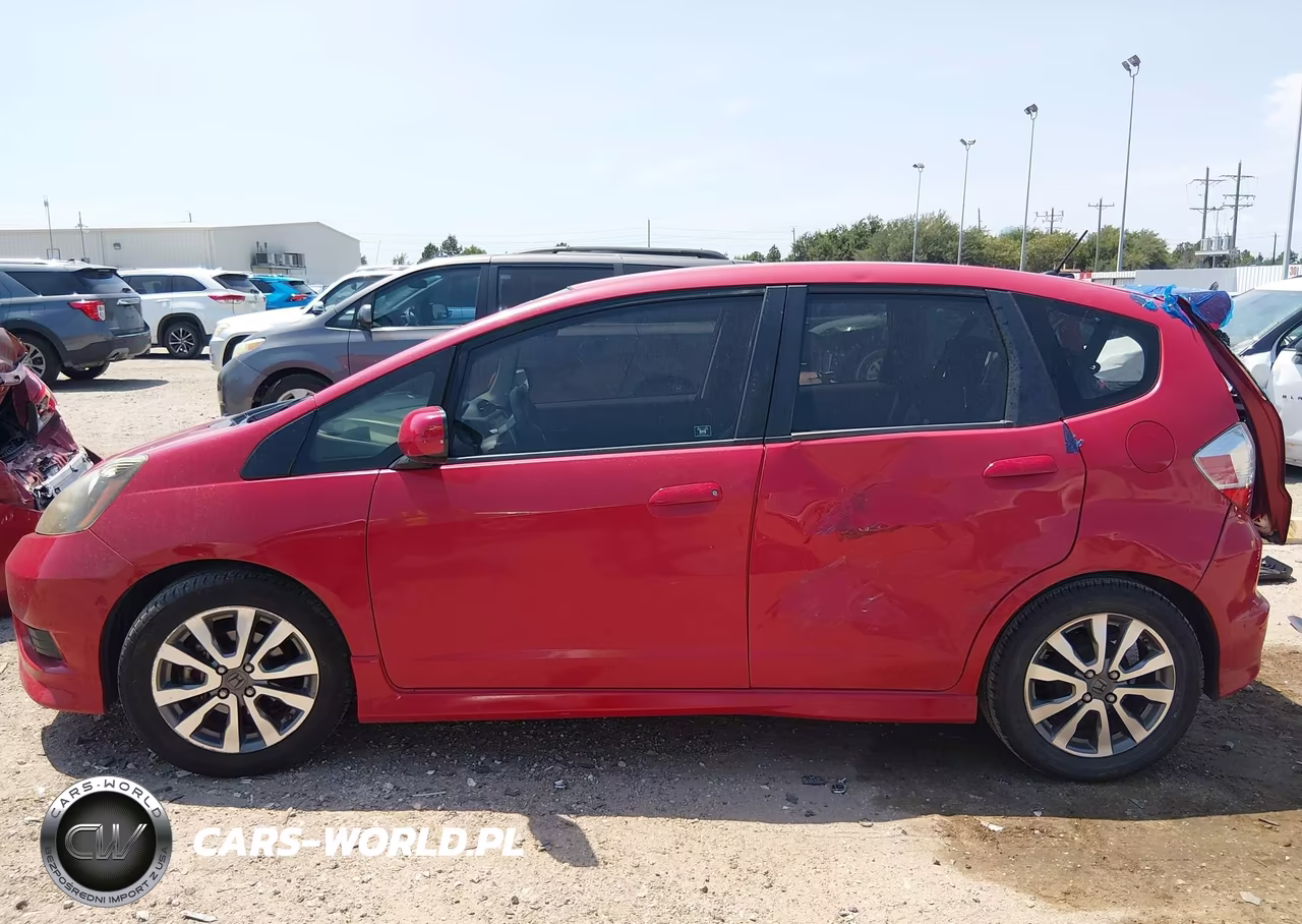 2012 Honda Fit Sport VIN:JHMGE8H52CC041228 - 15