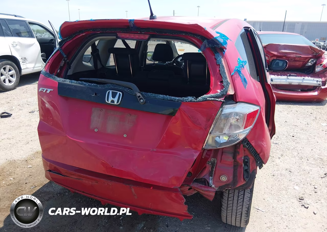2012 Honda Fit Sport VIN:JHMGE8H52CC041228 - 6