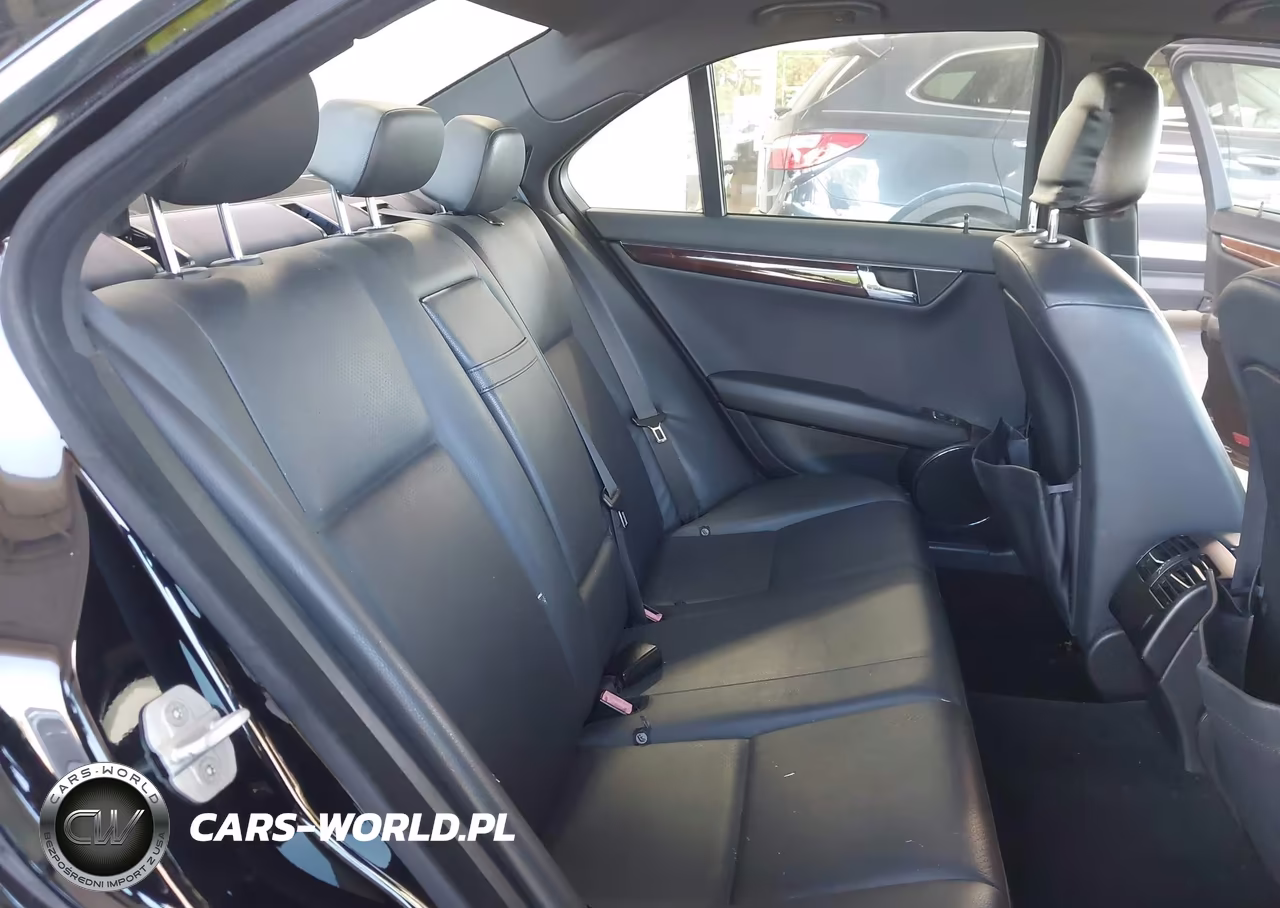 2010 Mercedes-Benz C 300 Sport 4Matic VIN:WDDGF8BB9AF401190 - 8