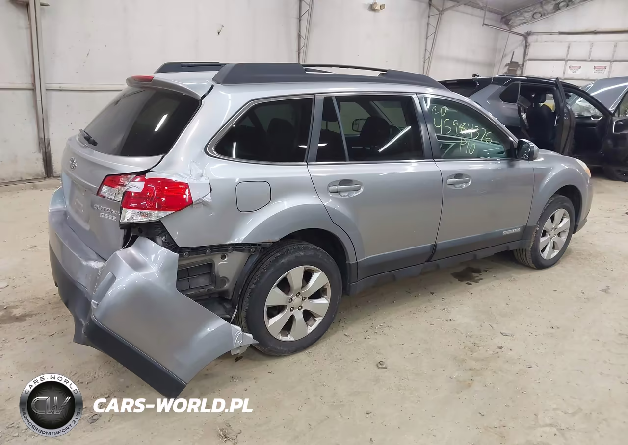 2010 Subaru Outback 2.5I Premium VIN:4S4BRBCC2A3364562 - 4