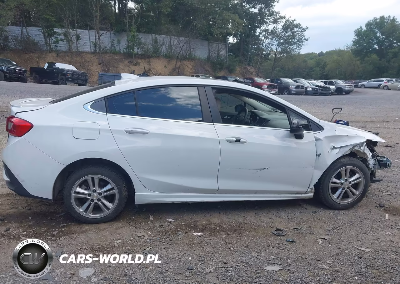 2018 Chevrolet Cruze Lt Auto VIN:1G1BE5SM1J7175642 - 13