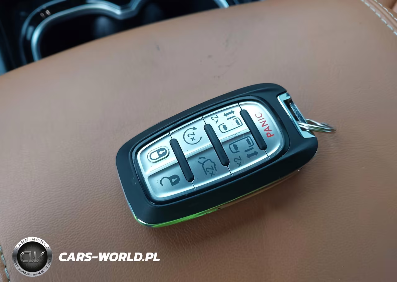 2021 Chrysler Pacifica Hybrid Pinnacle VIN:2C4RC1N79MR529291 - 11