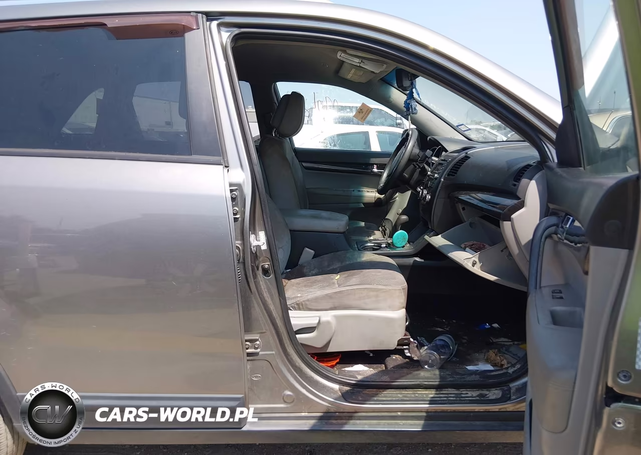 2011 Kia Sorento Lx VIN:5XYKT3A12BG097238 - 5