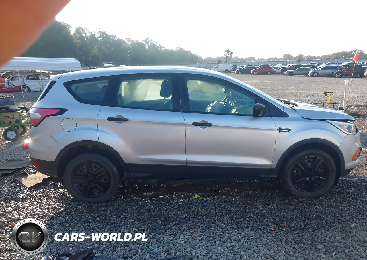 2017 Ford Escape S VIN:1FMCU0F77HUC43066 - 13