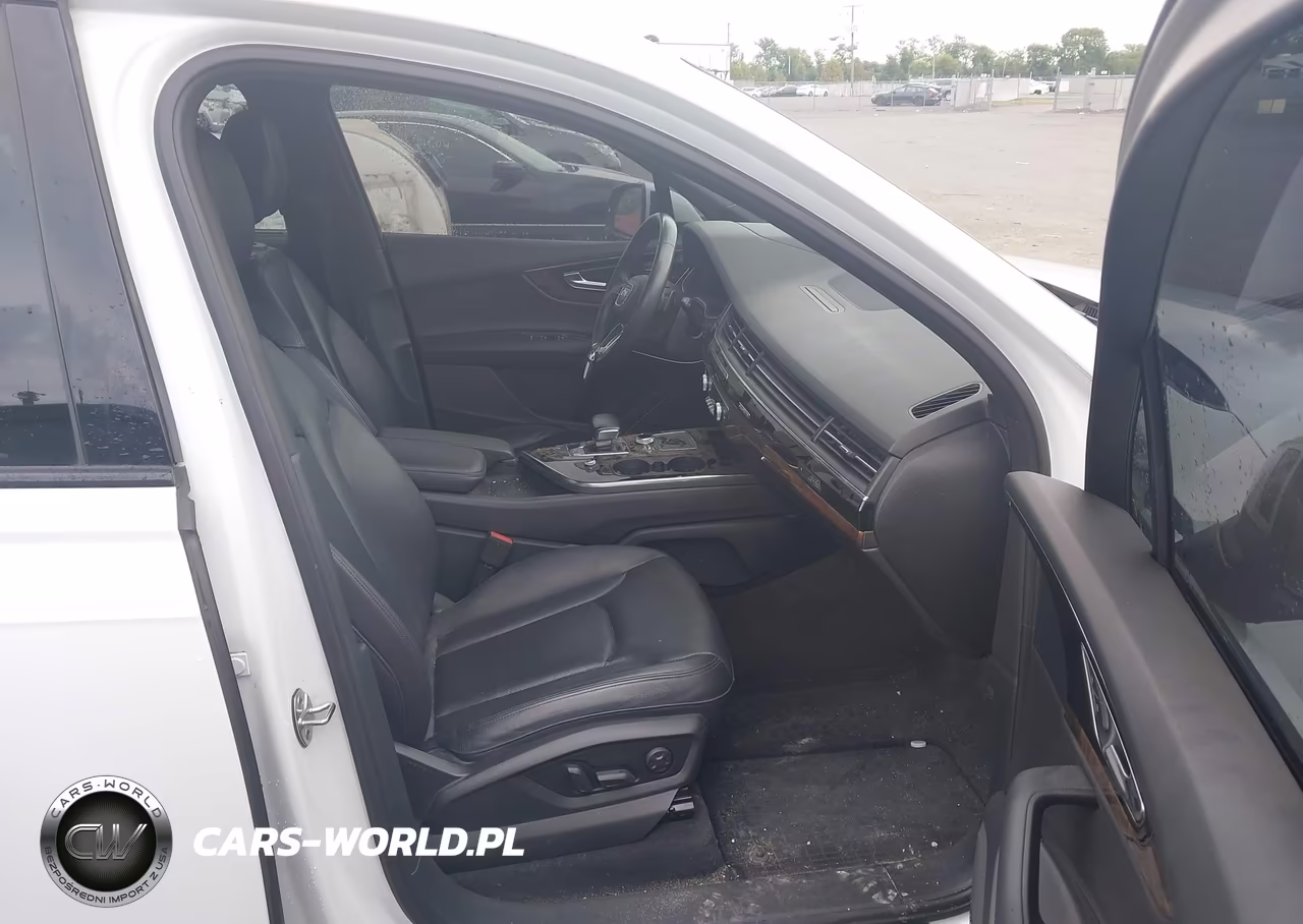 2018 Audi Q7 Prestige VIN:WA1VAAF73JD009681 - 5