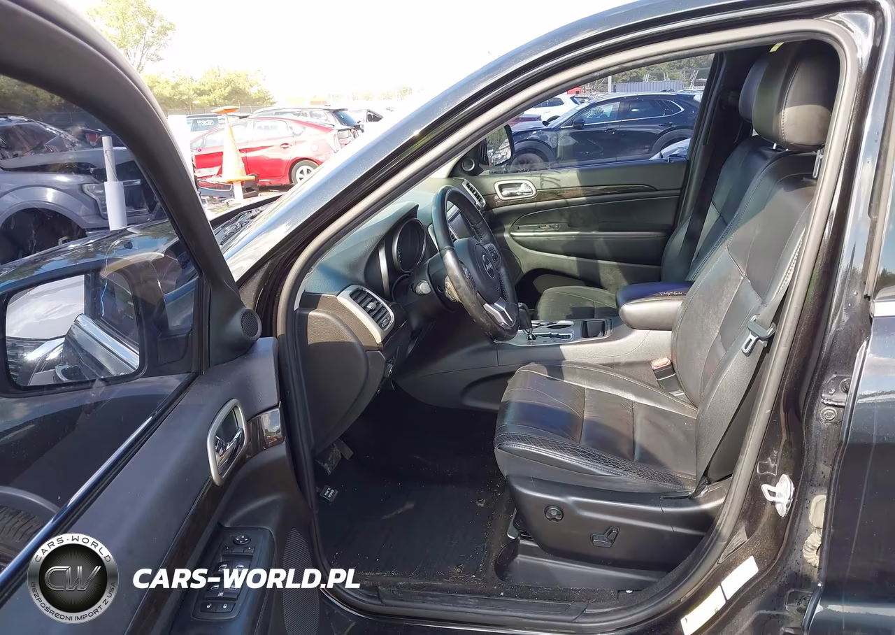 2013 Jeep Grand Cherokee Laredo Altitude VIN:1C4RJFAG2DC594257 - 5