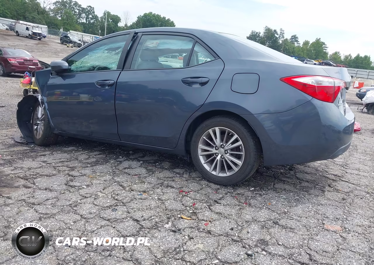 2014 Toyota Corolla Le Plus VIN:5YFBURHE3EP077122 - 3