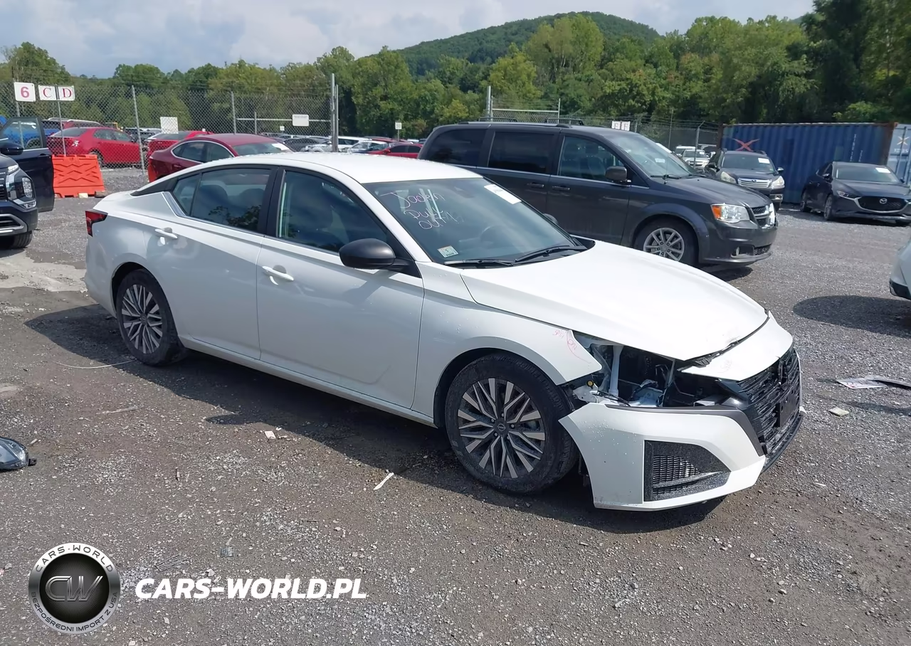 2026 Nissan Altima Sv Fwd – zdjęcie 1 z 16