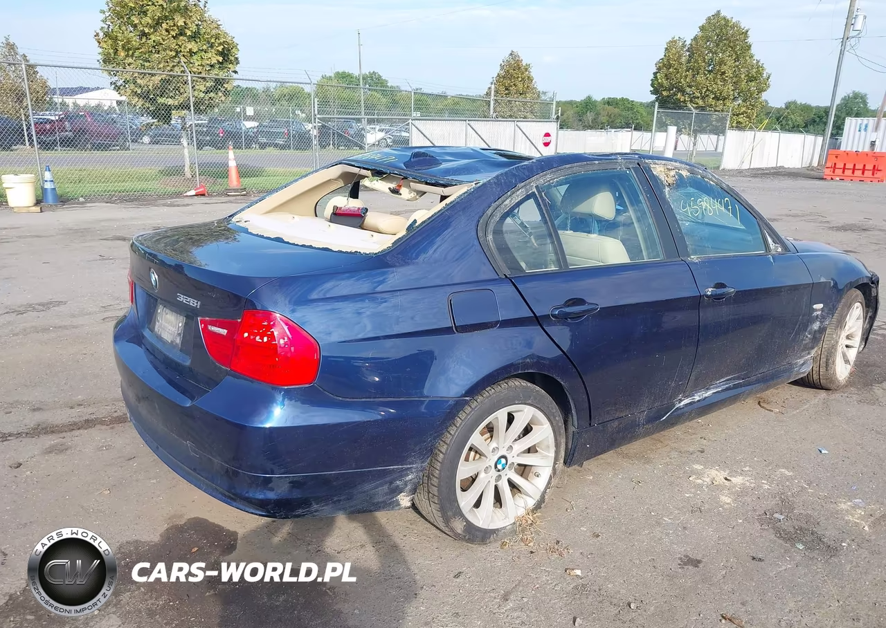 2011 BMW 328I xDrive VIN:WBAPK5C53BF126430 - 4