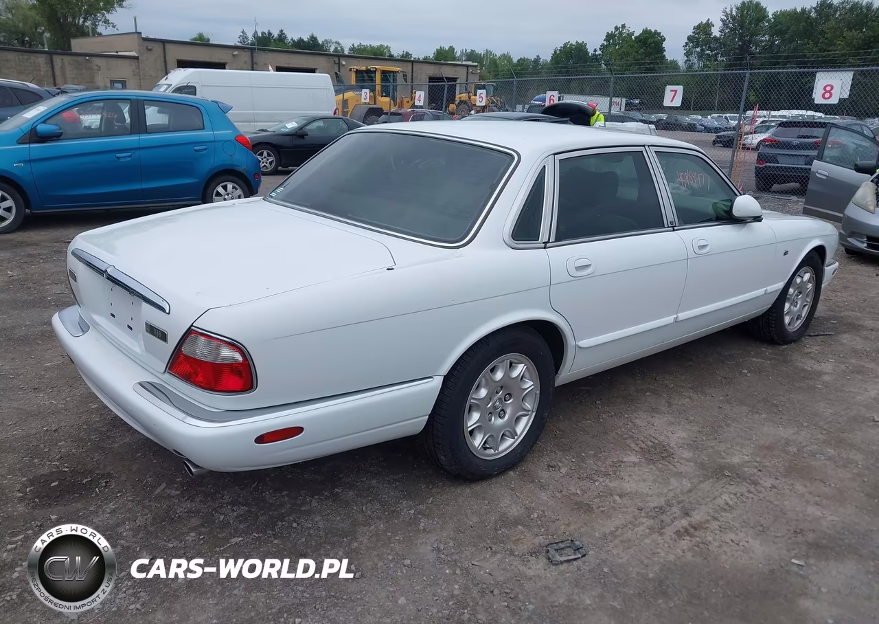2000 Jaguar Xj8 VIN:SAJDA14C9YLF17787 - 4