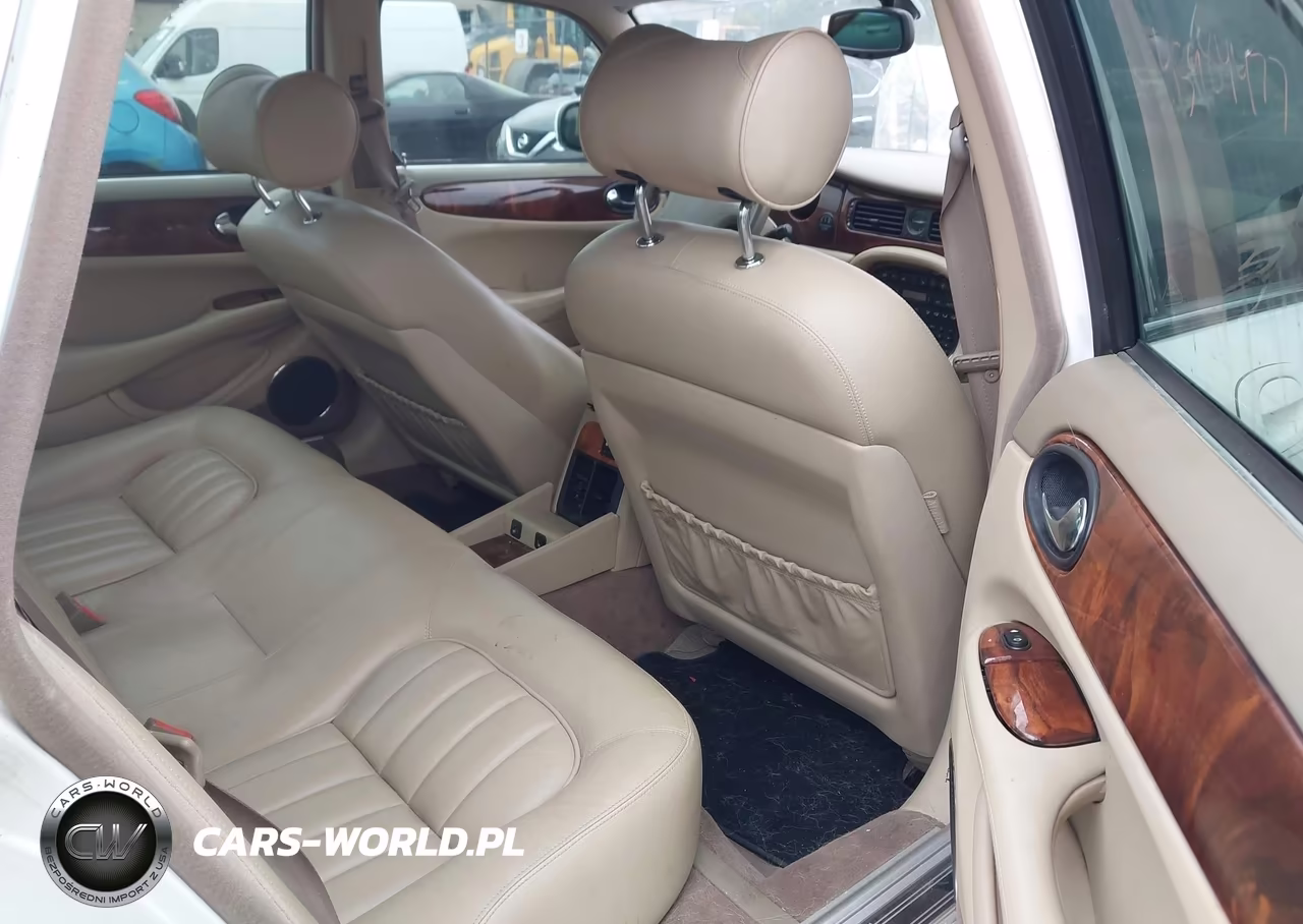 2000 Jaguar Xj8 VIN:SAJDA14C9YLF17787 - 8