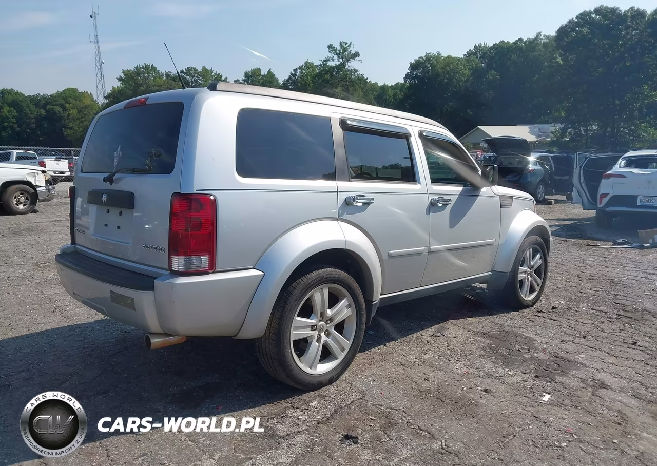 2011 Dodge Nitro Heat VIN:1D4PT4GK1BW554185 - 4