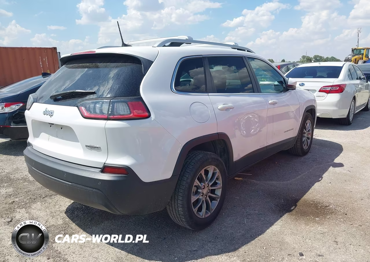 2019 Jeep Cherokee Latitude Plus Fwd VIN:1C4PJLLB5KD265714 - 4