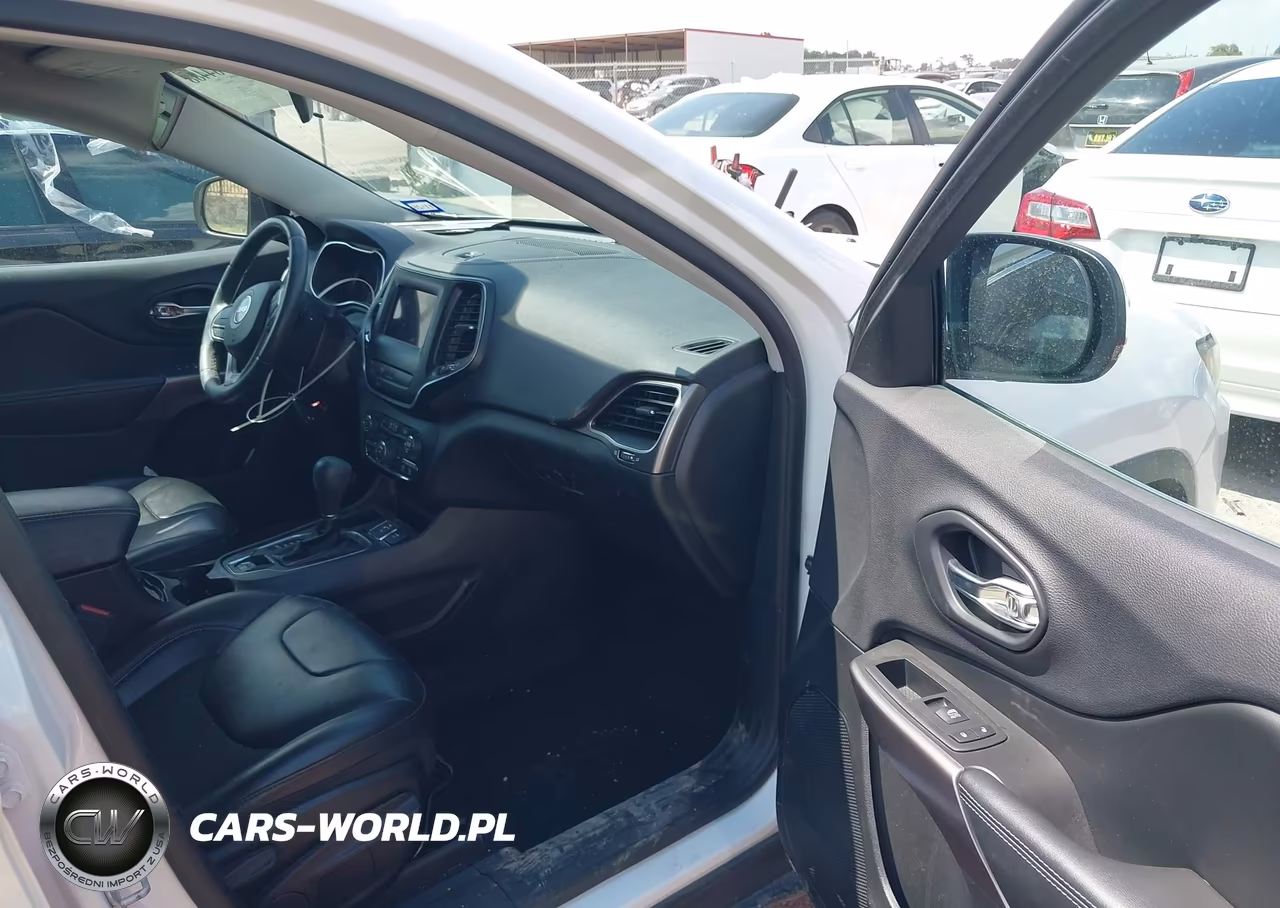 2019 Jeep Cherokee Latitude Plus Fwd VIN:1C4PJLLB5KD265714 - 5