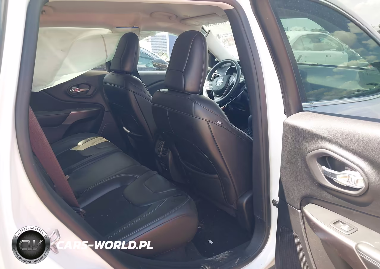 2019 Jeep Cherokee Latitude Plus Fwd VIN:1C4PJLLB5KD265714 - 8