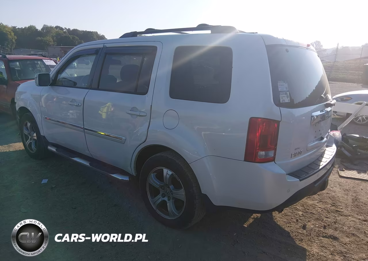 2013 Honda Pilot Touring VIN:5FNYF4H98DB076097 - 3
