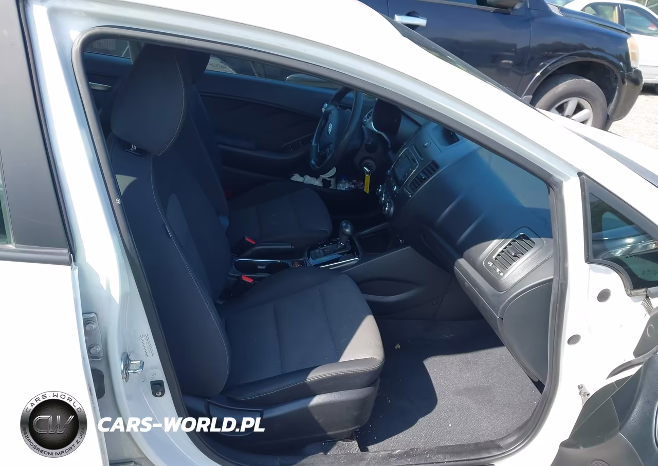 2017 Kia Forte Lx VIN:3KPFL4A76HE035407 - 5