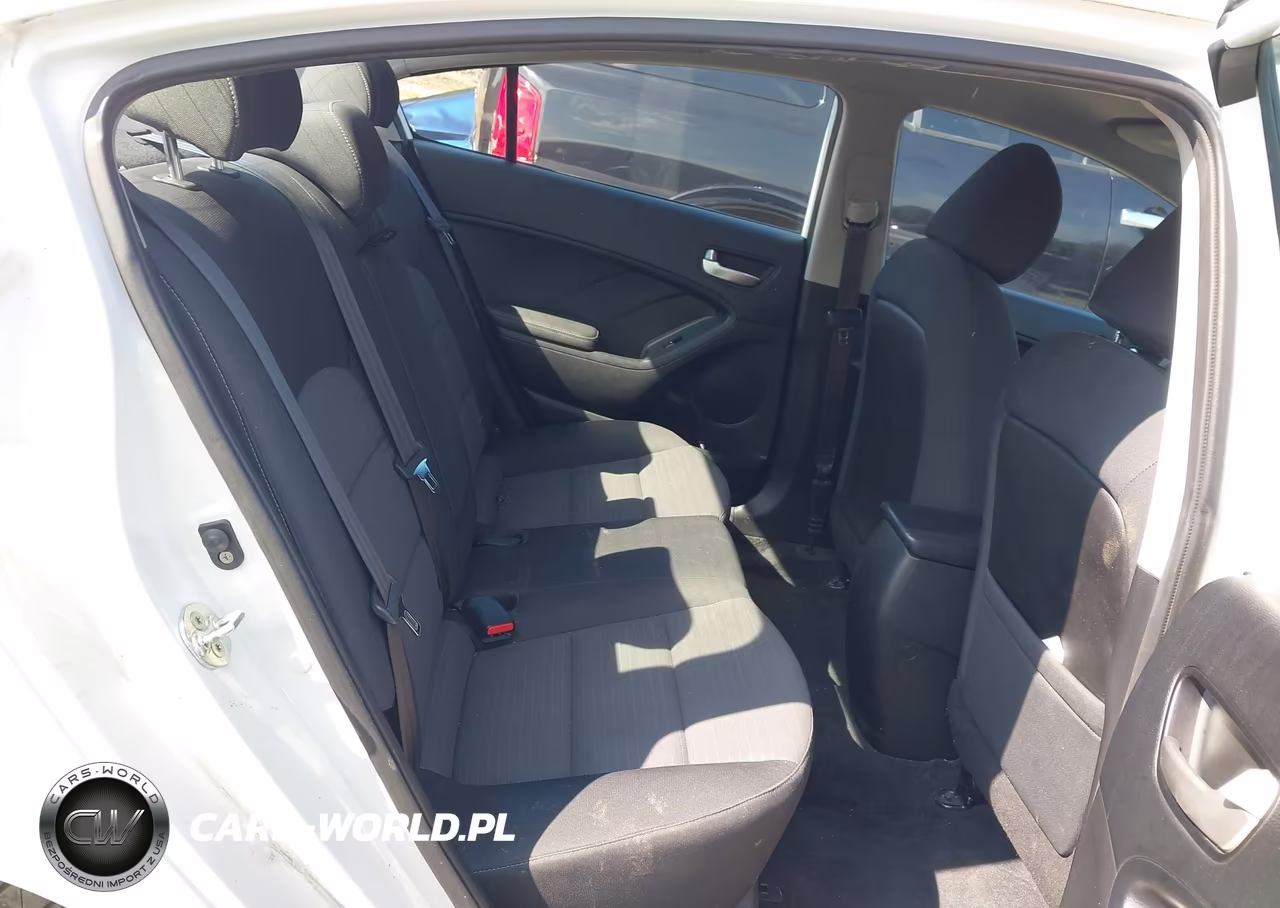 2017 Kia Forte Lx VIN:3KPFL4A76HE035407 - 8
