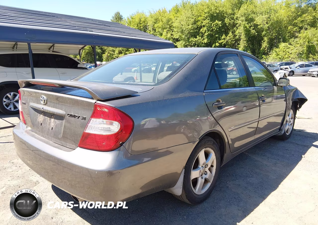 2004 Toyota Camry Se VIN:JTDBE32K840296949 - 4