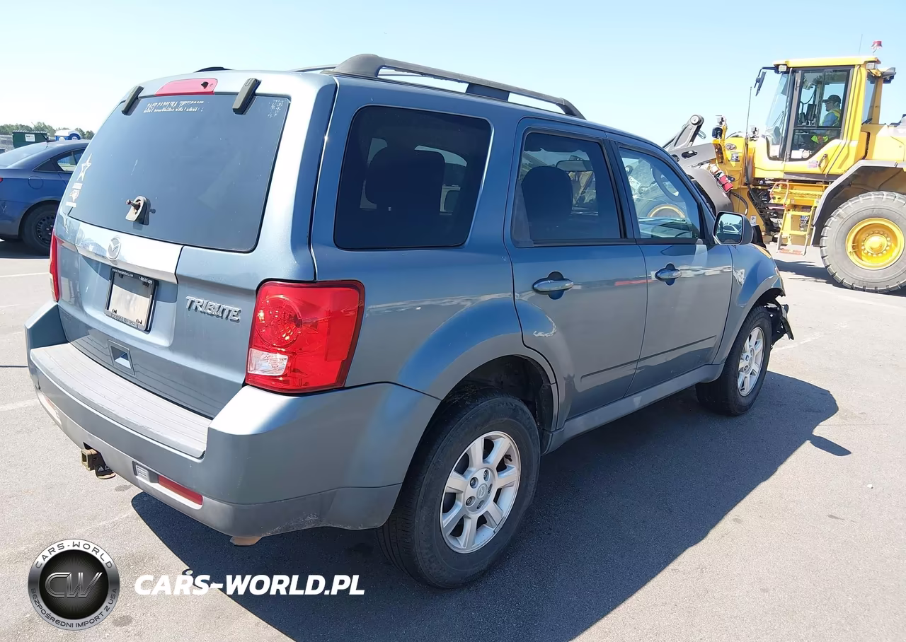 2010 Mazda Tribute I Touring VIN:4F2CY0C79AKM01020 - 4
