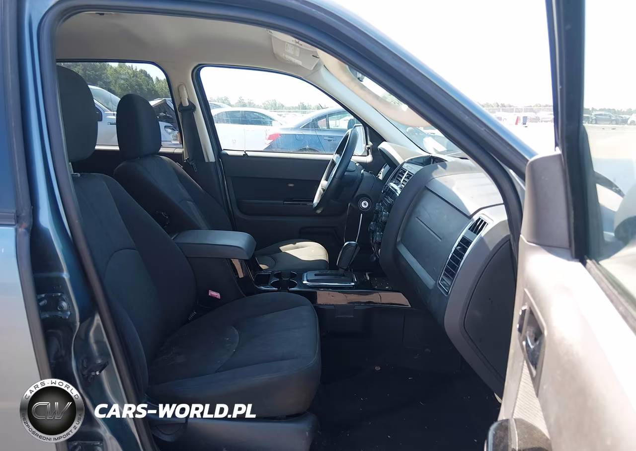 2010 Mazda Tribute I Touring VIN:4F2CY0C79AKM01020 - 5