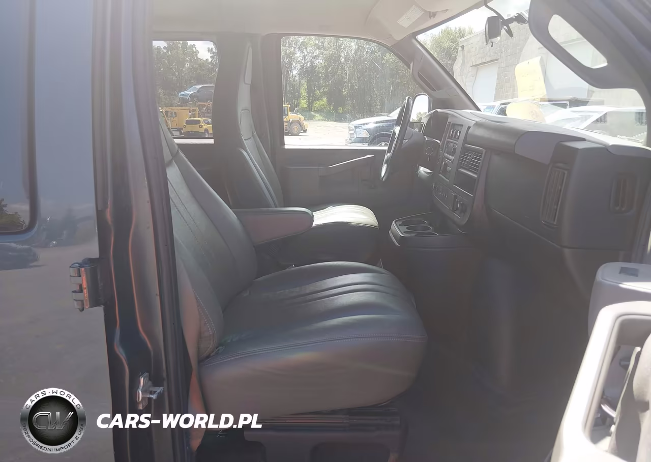 2017 Chevrolet Express 2500 Ls VIN:1GAWGEFF1H1271629 - 5