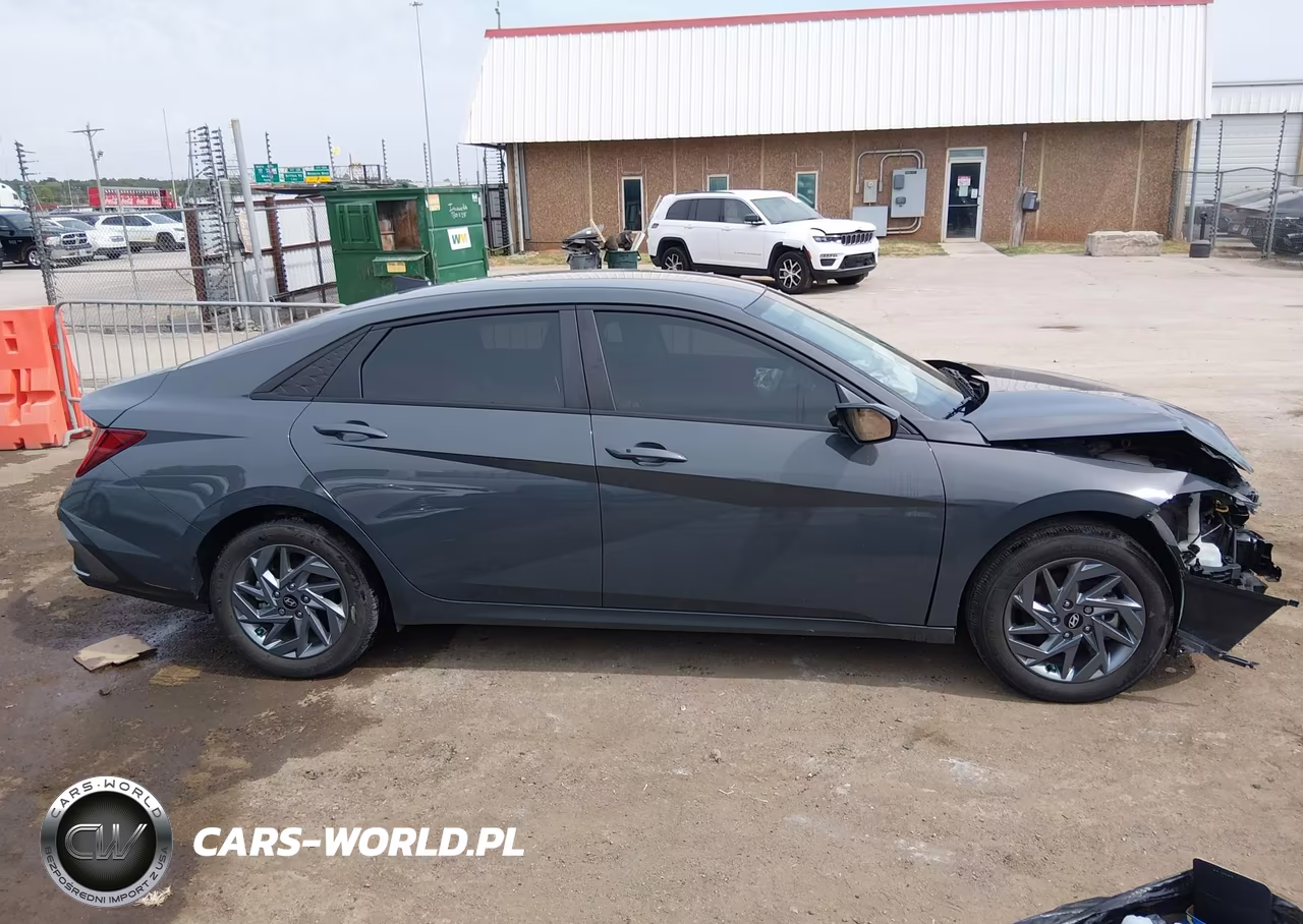 2024 Hyundai Elantra Hybrid Blue VIN:KMHLM4DJ8RU094934 - 14