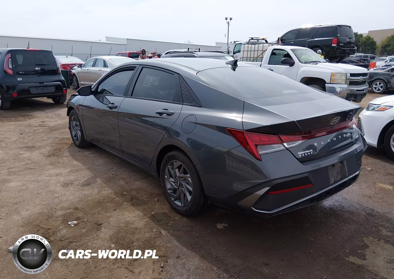 2024 Hyundai Elantra Hybrid Blue VIN:KMHLM4DJ8RU094934 - 3