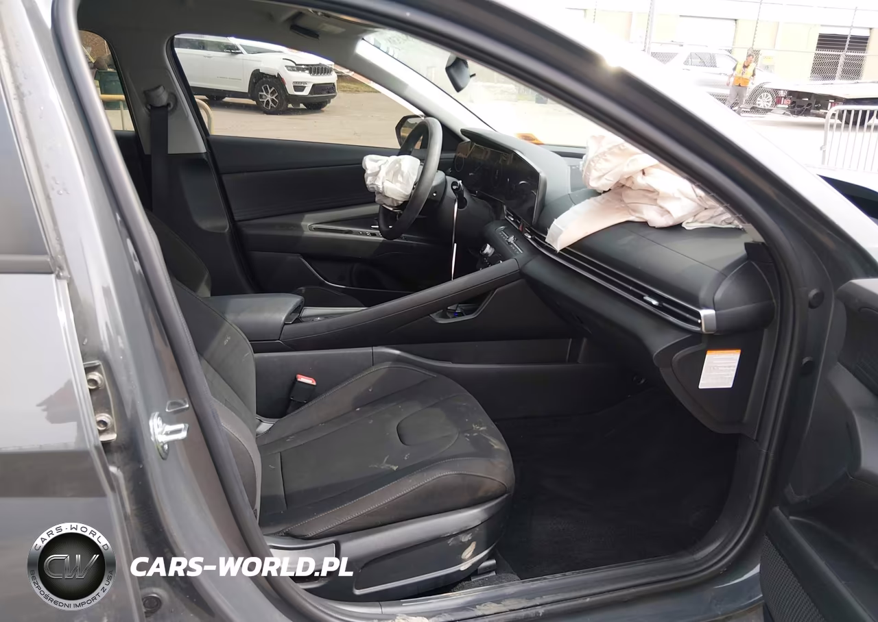 2024 Hyundai Elantra Hybrid Blue VIN:KMHLM4DJ8RU094934 - 5