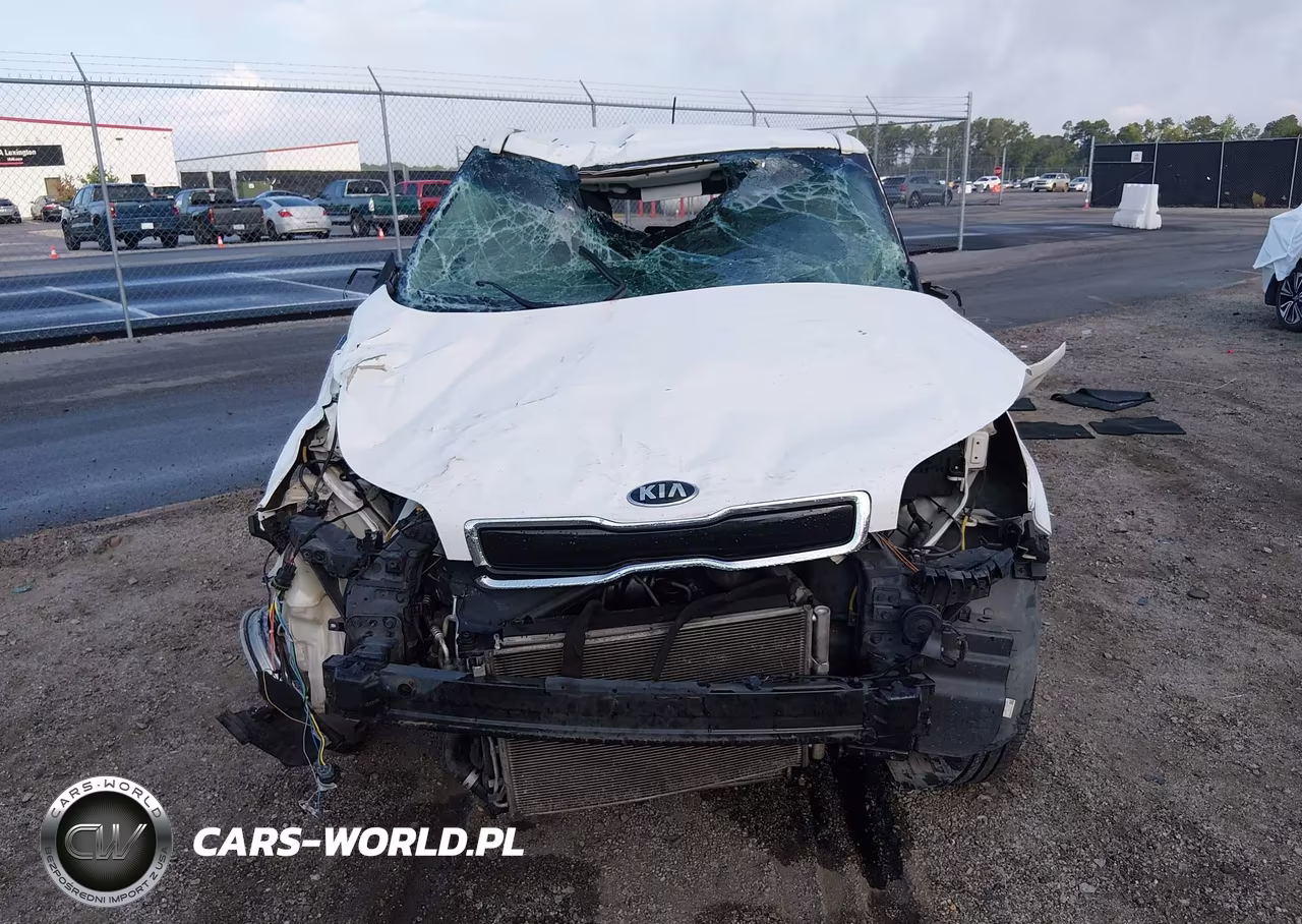 2015 Kia Soul + VIN:KNDJP3A53F7209227 - 13