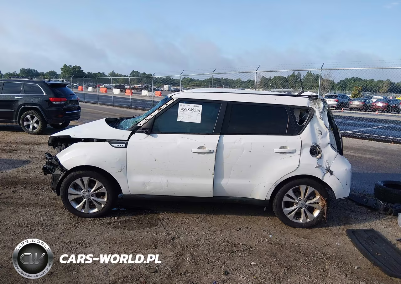 2015 Kia Soul + VIN:KNDJP3A53F7209227 - 15