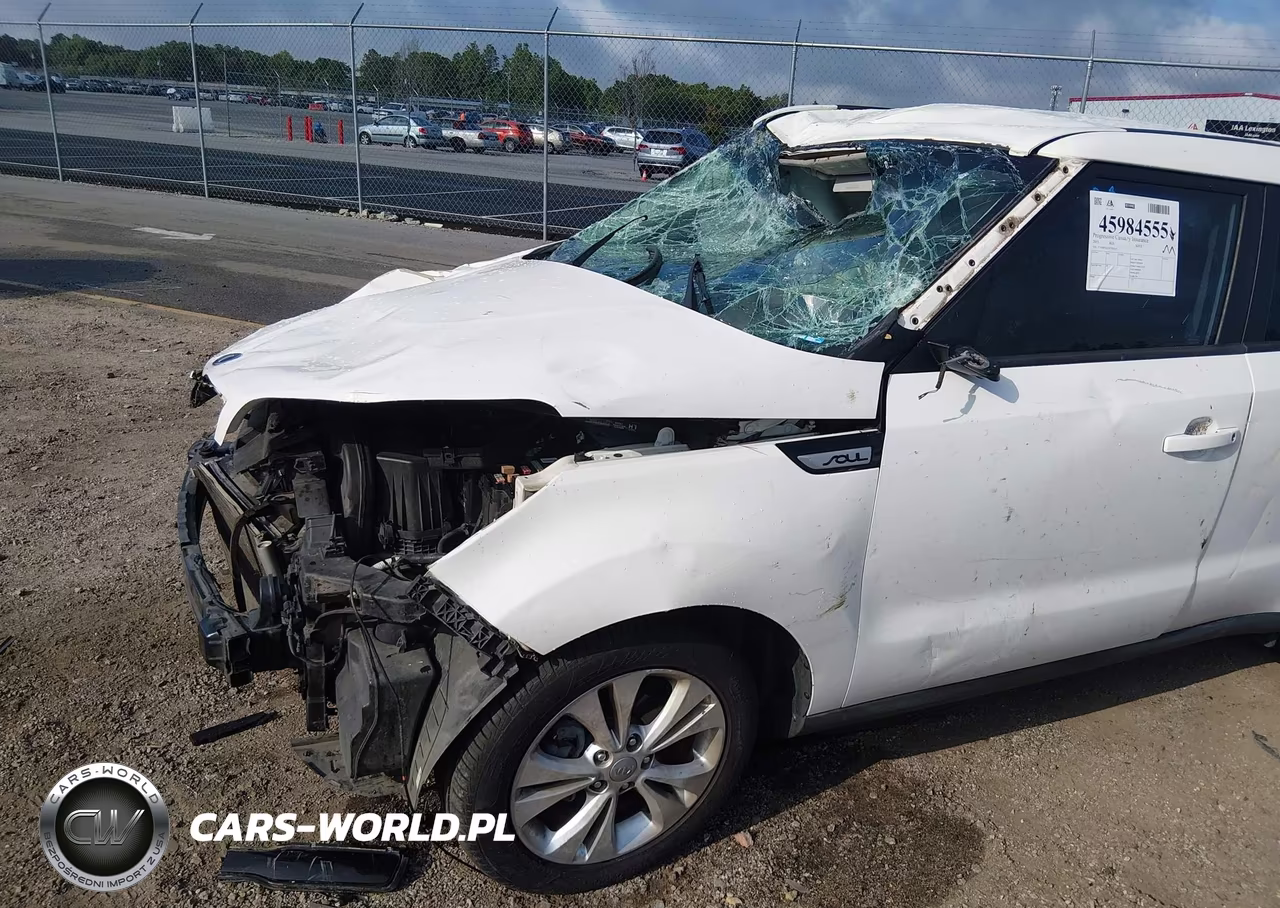 2015 Kia Soul + VIN:KNDJP3A53F7209227 - 6