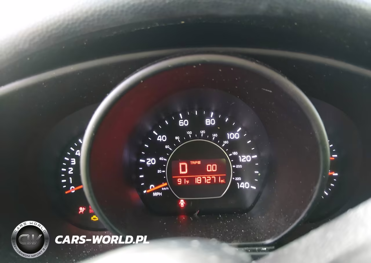2015 Kia Soul + VIN:KNDJP3A53F7209227 - 7