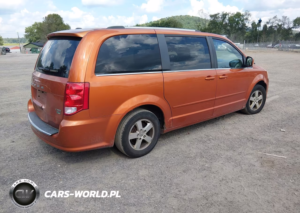 2011 Dodge Grand Caravan Crew VIN:2D4RN5DG0BR751723 - 4