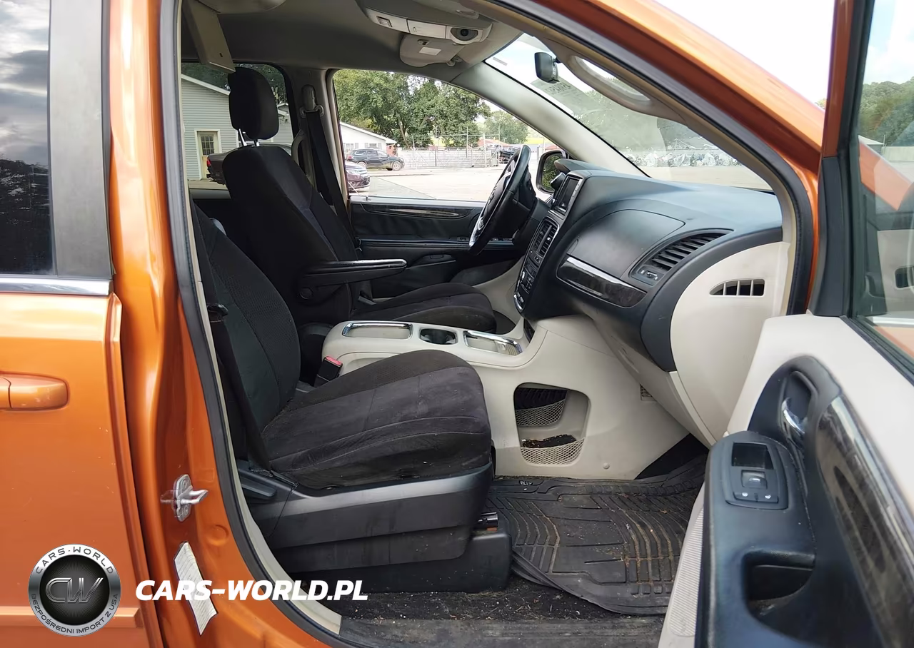 2011 Dodge Grand Caravan Crew VIN:2D4RN5DG0BR751723 - 5