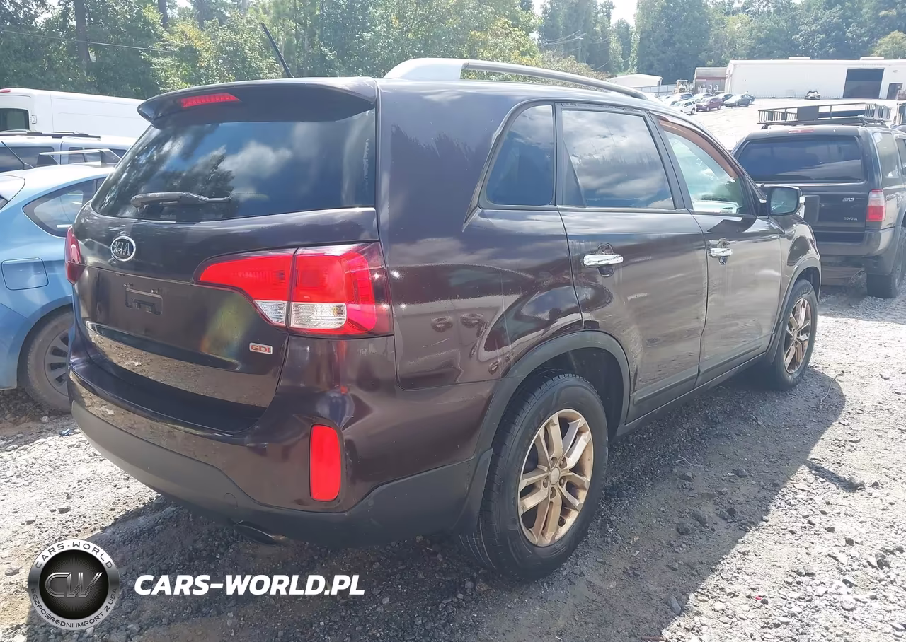2014 Kia Sorento Lx VIN:5XYKT3A60EG442153 - 4