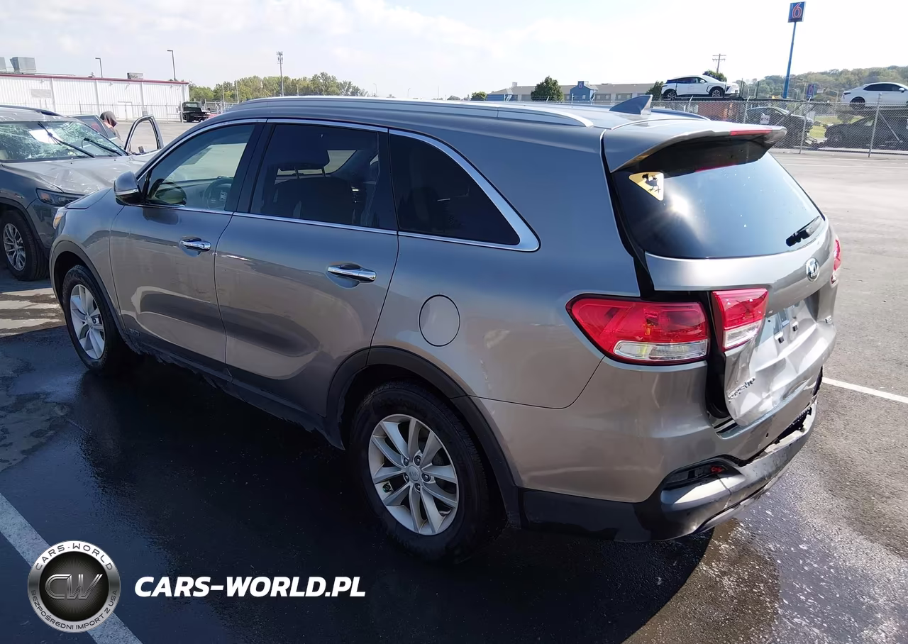 2018 Kia Sorento 2.4L Lx VIN:5XYPGDA39JG347431 - 3